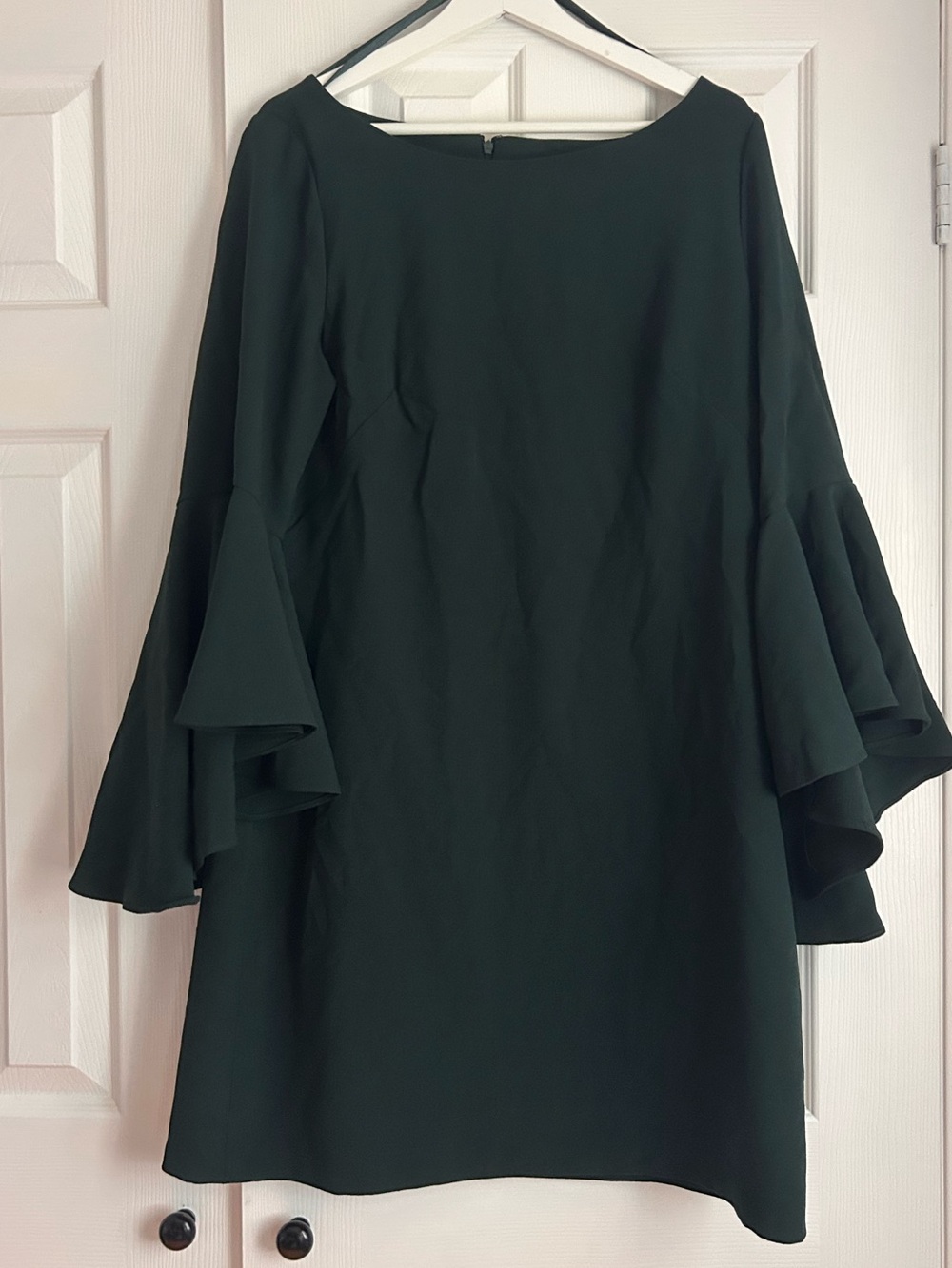 Women's Dark Green Bell-Sleeve Shift Dress